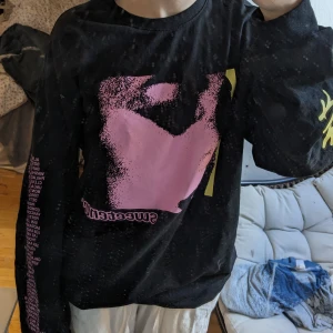 Ariana Grande thank you next tour merch - Ariana Grande thank you next tour merch