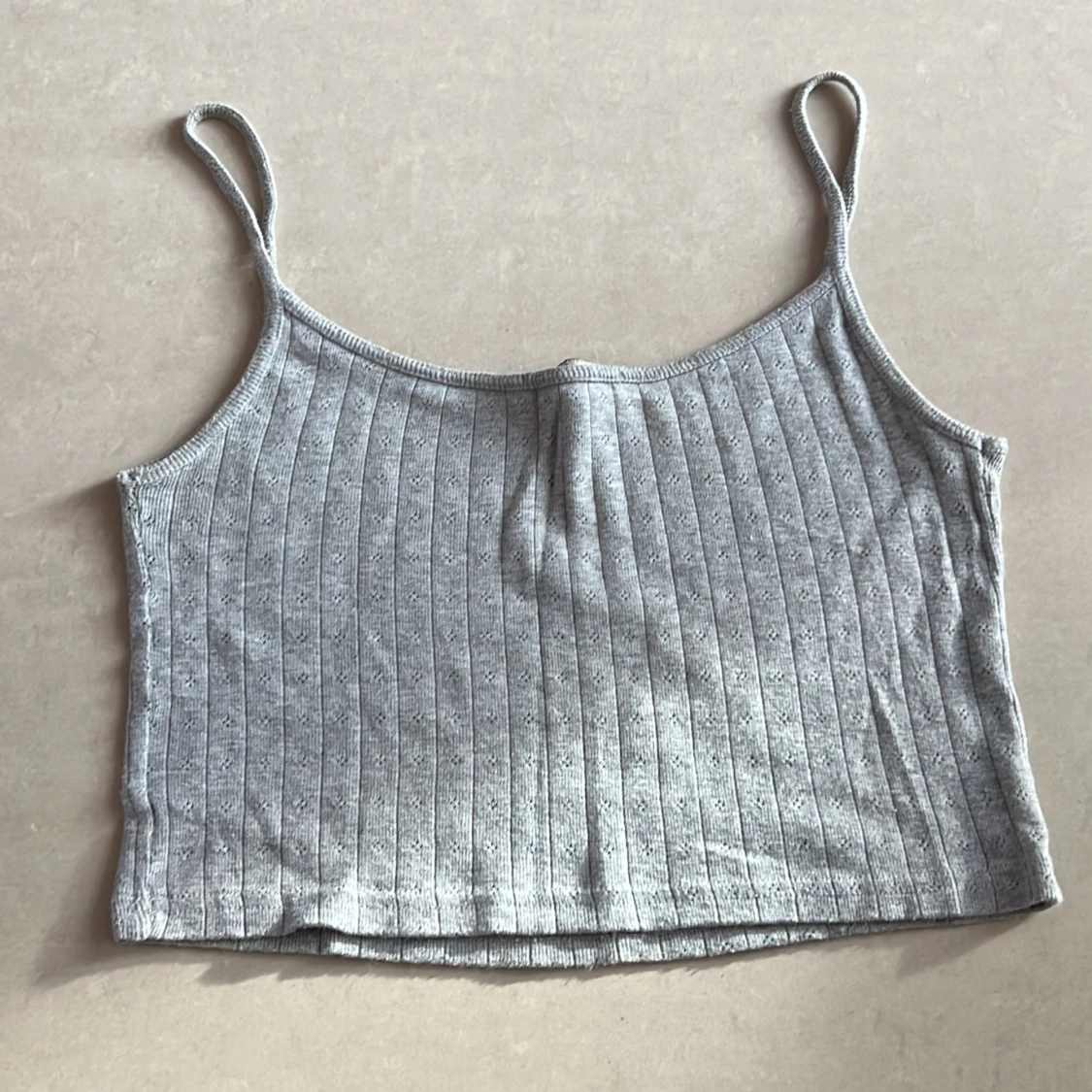 Grått linne Brandy Melville