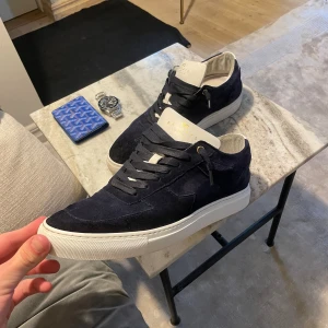 Sanday skor - Skor från sanday i jätte fint skick köpta för 2299kr. Låda samt extrasnörren tillkommer.