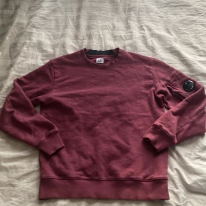 C.p company tröja - Säljar min cp tröja så jag inte använder längre 