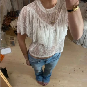 Topp - SUPER snygg spetstopp ❣️❣️❣️