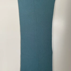 Ribbad pennkjol strl M - Nyskick -aldrig använd. 