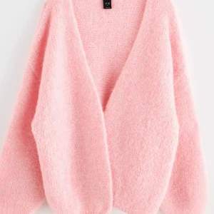 Stickad kofta - Använd 1-2 gånger så den är som ny