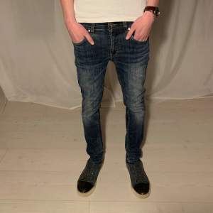 Sjukt snygga tiger of Sweden jeans | Perfekt skick 10/10! | Modell : Evolve (slim) | Nypris 1700kr | Fråga vid minsta fundering