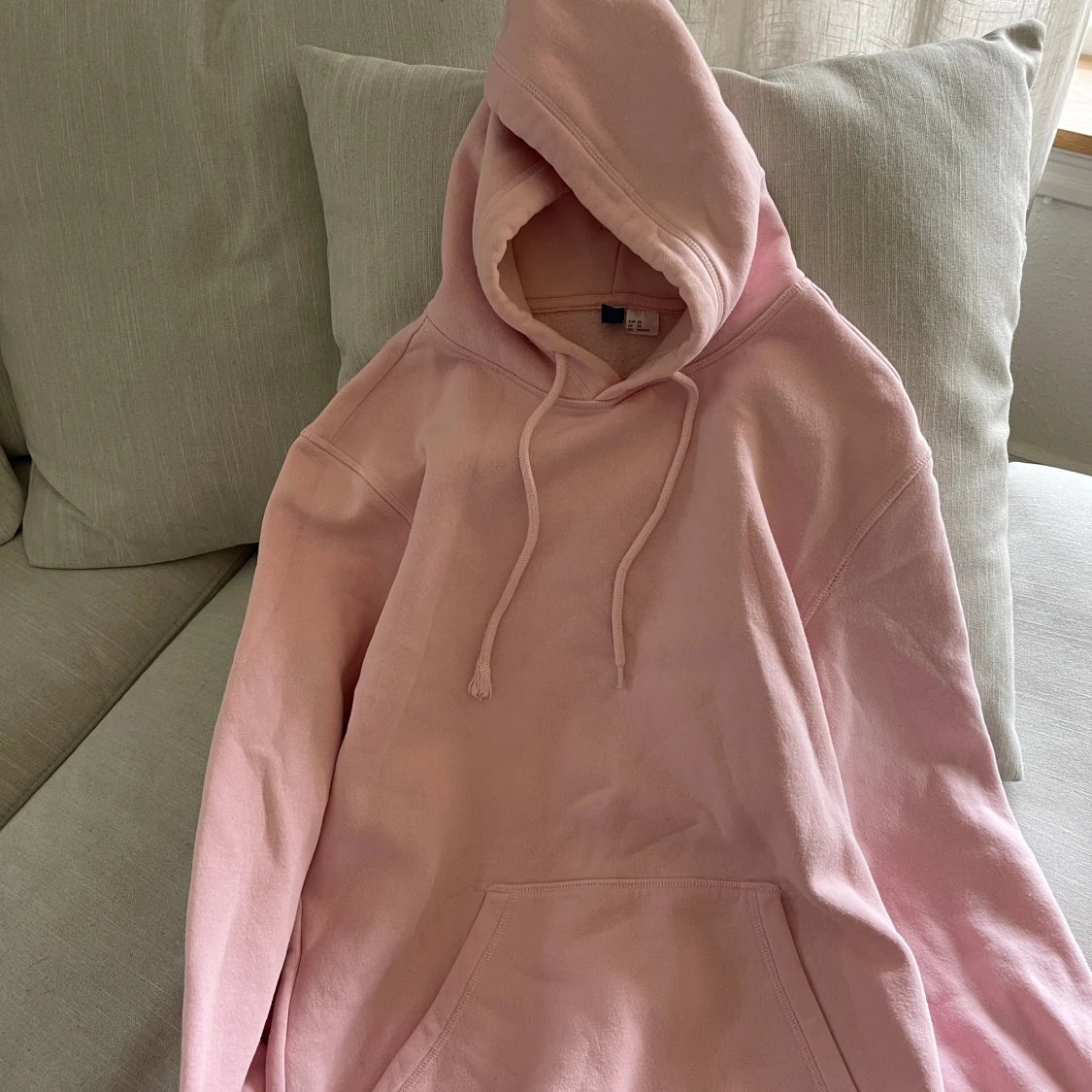 Rosa hoddie