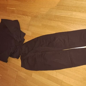 Mjukis set  - Oanvänt mysset, frakt tillkommer, priset går att diskuteras  Tröja stl S Byxor stl xs