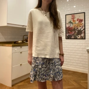 Zara kjol - Jättefin blommig kjol