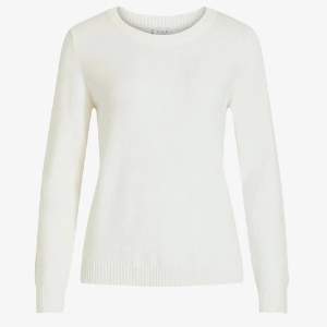 Snygg vit stickad tröja från Vila i storlek L, men liten i storleken! Passar mer s! Begagnat skick, kom gärna med prisförslag 🫶