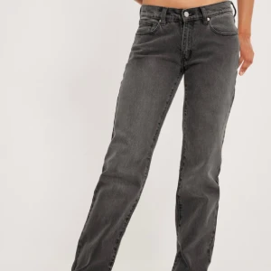 Low waist jeans - Säljer dessa jättesnygga jeansen från Abrand jeans!! Jag sälejer dessa för 300kr och jag köpte det för 1000kr