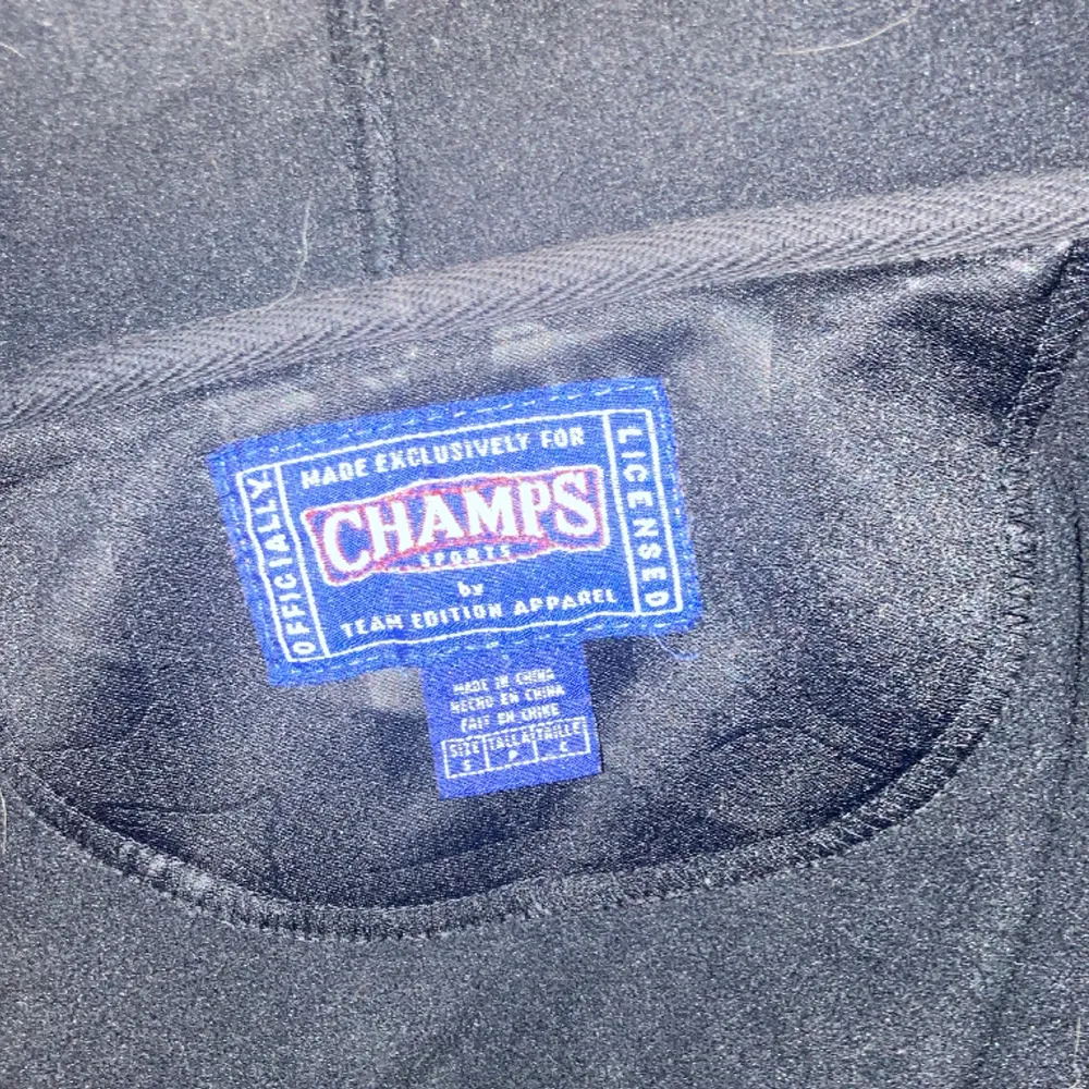 Vintage Champs zip hoddie storlek M, inga skador. Hoodies.