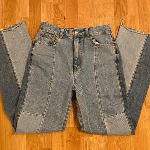 Jeans från pull&bear endast använd fåtal gånger, stl 36. Säljs pga för små