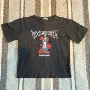 Harajuku tour t-shirt - Harajuku style t-shirt i storlek small. Boxy fit.