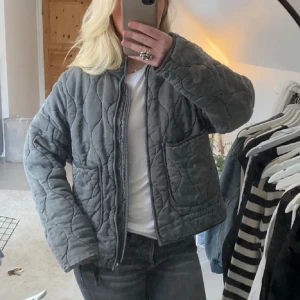 Zara jacka  - Zara jacka i xs som jag tror är slutsåld💕