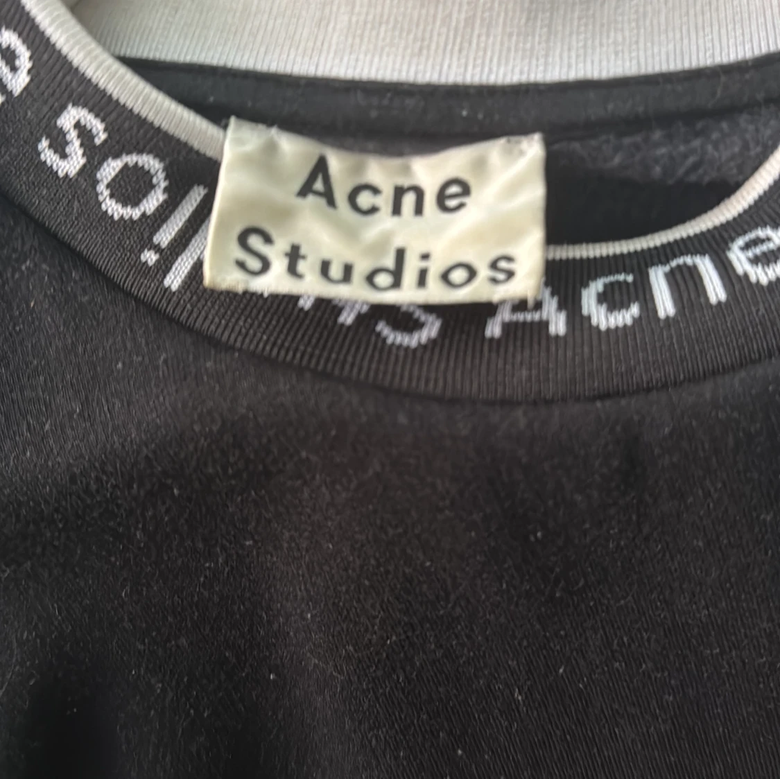 Acne studios crew neck - 90