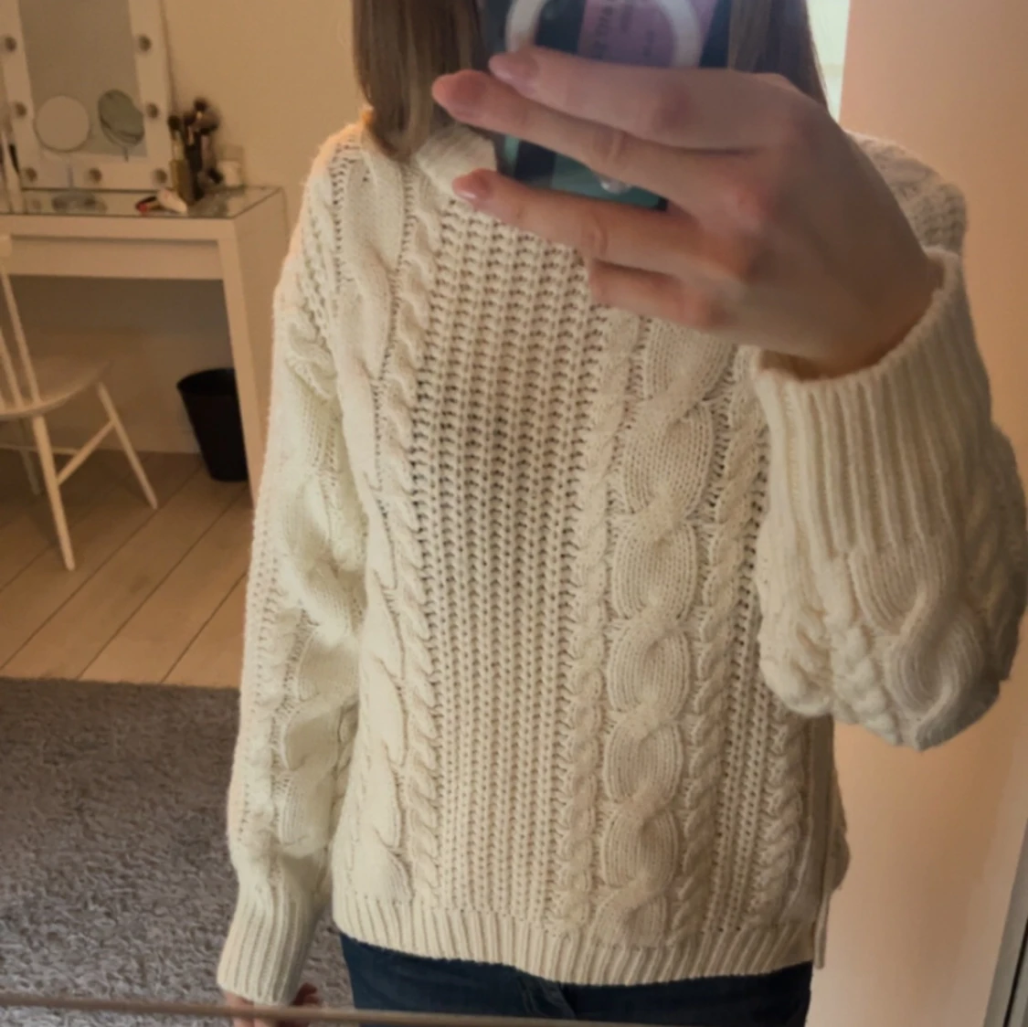 Stickad tröja 