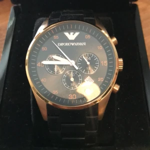 Emporio Armani Watchband - Mycket väl skött  Italian - Kvitton går rota fram like aways.