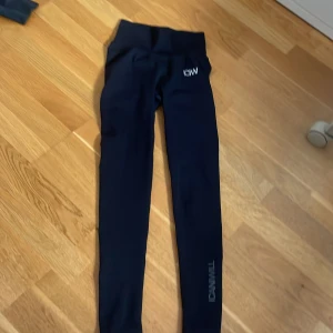 Iciw tränings byxor  - Svarta träningsbyxor från ICIW i storlek xs, helt nya🕶️
