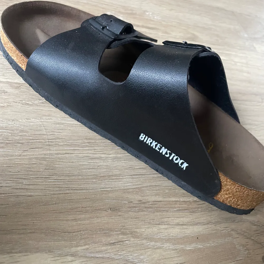 Birkenstock i mycket fint skick! . Skor.