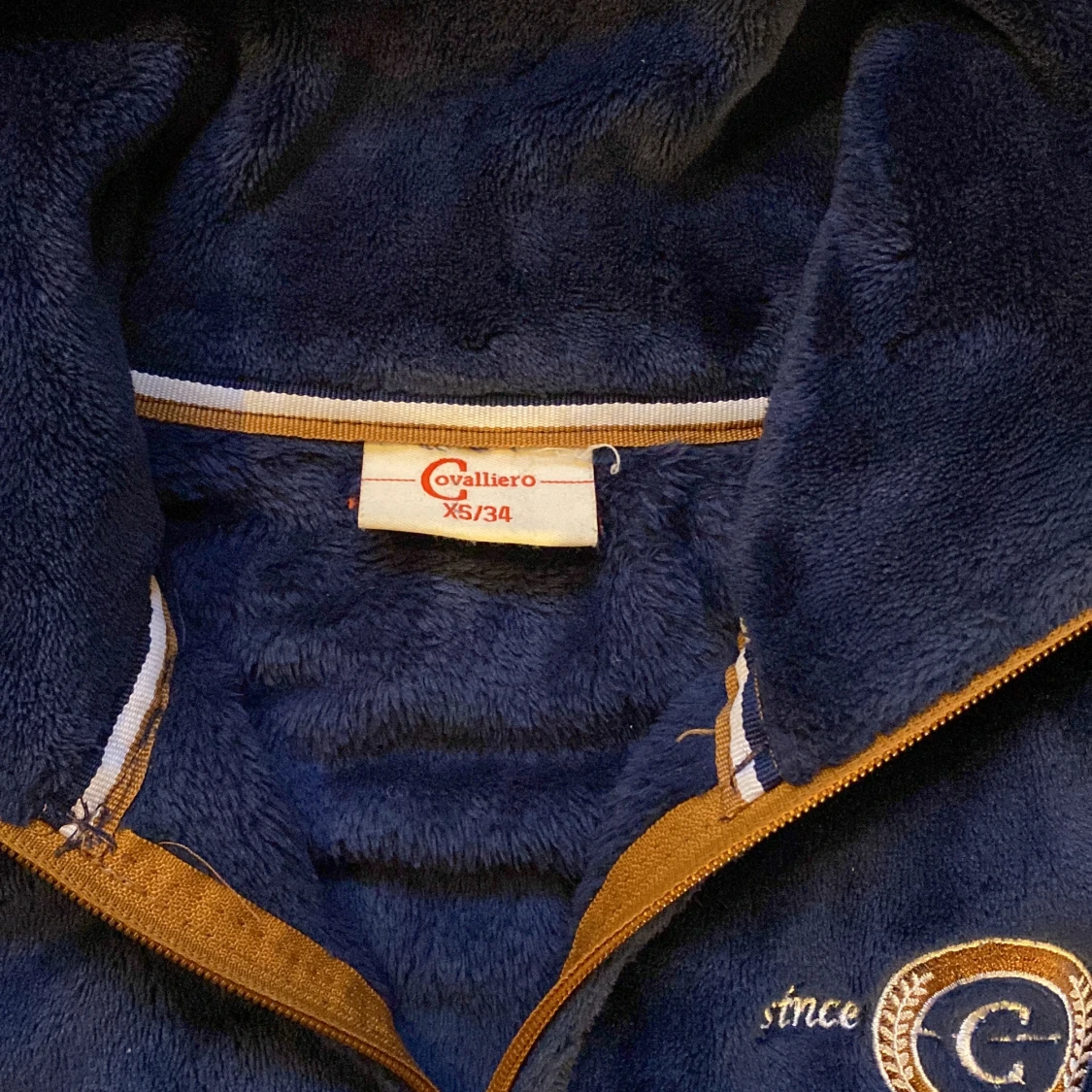 Fluffig fleecetröja - 90