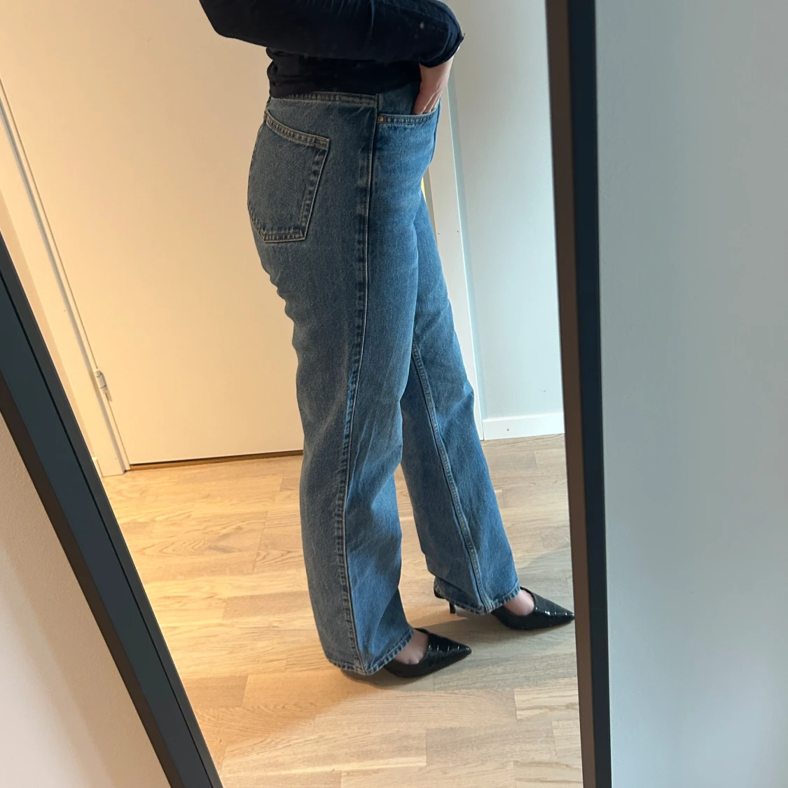 Jeans knappt använda  - 90