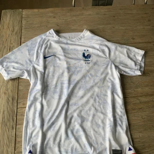 Riktig Frankrike/France 22/23 borta jersey  - Skick 10/10 använd 1 gång. 