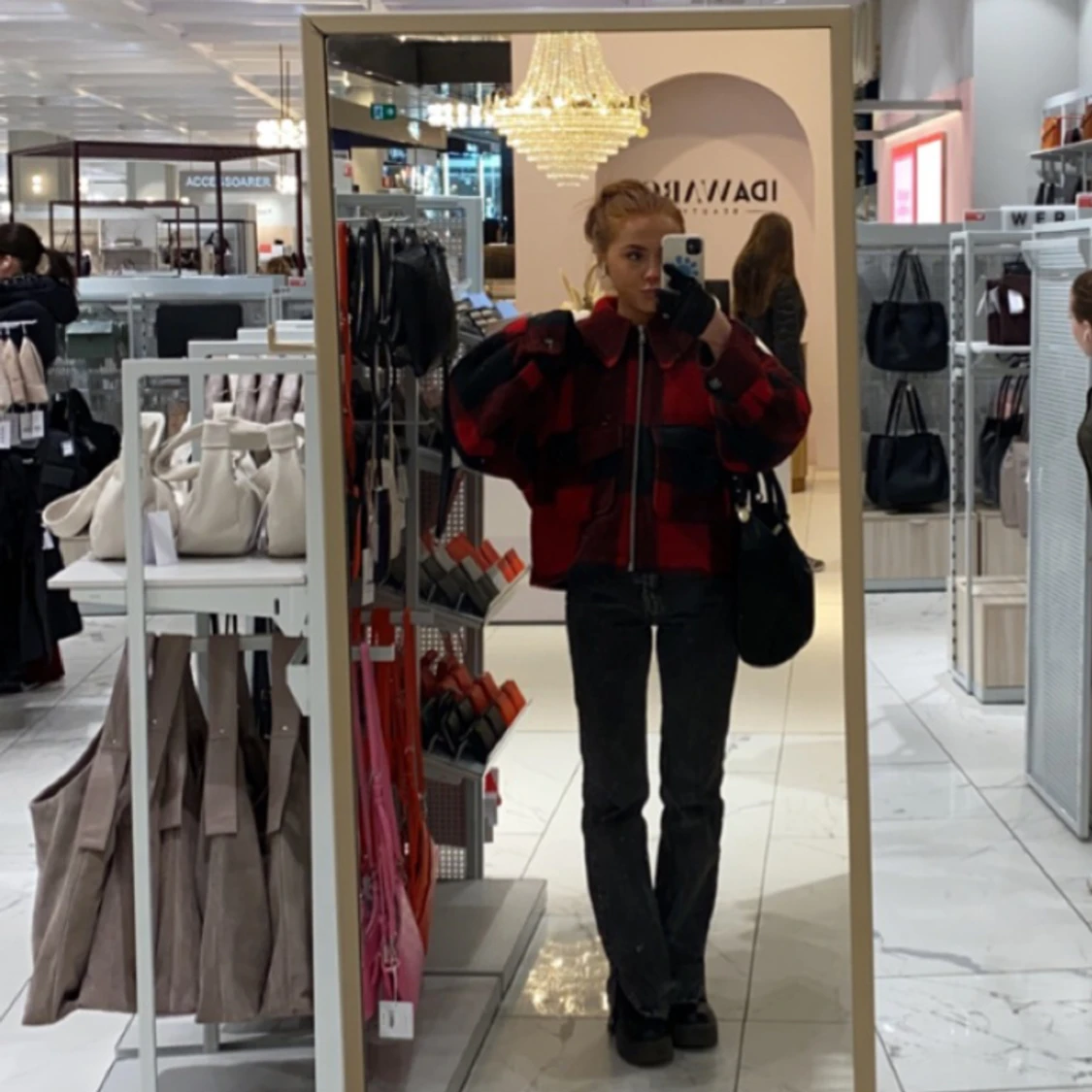 Rutig jacka med stor krage - 91