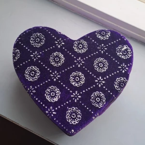 Lila förvaringslåda  - Liten ask/låda att ha saker i. 😊🩷