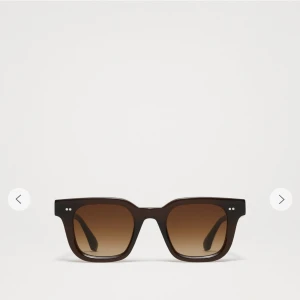 Chimi 04 brown - Jättefina solglasögon som passar till allt, använda väldigt få gånger!!!💘💘💘nypris= 1350, mitt pris= 800 obs: pris kan diskuteras 