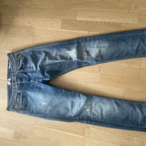 Replay Grover  - Säljer mina replay jeans i Grover modellen, nästan oanvända, skick 9/10 
