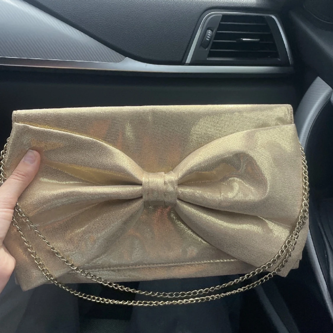 Guldig rosettväska - 90