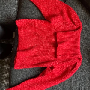 Stickad tröja med polokrage - Endast använd 2-3 gånger