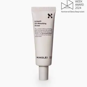 Shine-controlling primer, funkar för alla hudtyper och speciellt för oljig hy. Används inte då jag använder en annan, mycket kvar i tuben så denna söker ett nytt hem! Nypris 449kr, säljer för 200kr