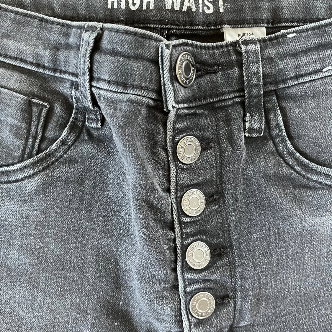 Högmidjade denim jeans - 91