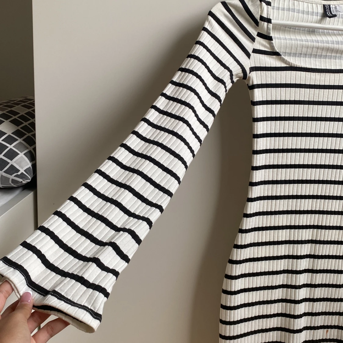 Långärmad randig klänning - 90