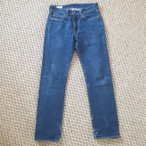 Fina Lewis jeans, använda i bra skick.