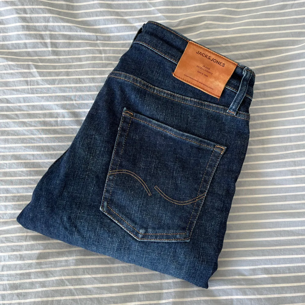 Modell: Tapered, Mike | Nypris: 900 kr | Skick: 10/10. Jeans & Byxor.