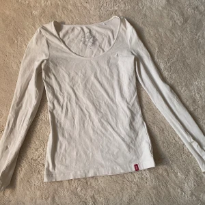 Långärmad tröja 🫶🏻 - Så snygg passform, passar till allt❣️