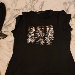 T shirt - Fint använt skick