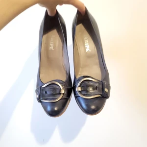 Maripé blå pumps  - Jätte gulliga Maripé pumps, sparsamt använt. 