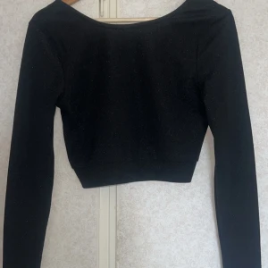 Fest topp - Glittrig fest topp