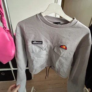 Tröja - Oanvänd! Väldigt mjuk inuti!