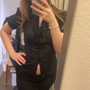 Svart topp  - Sååå fin 