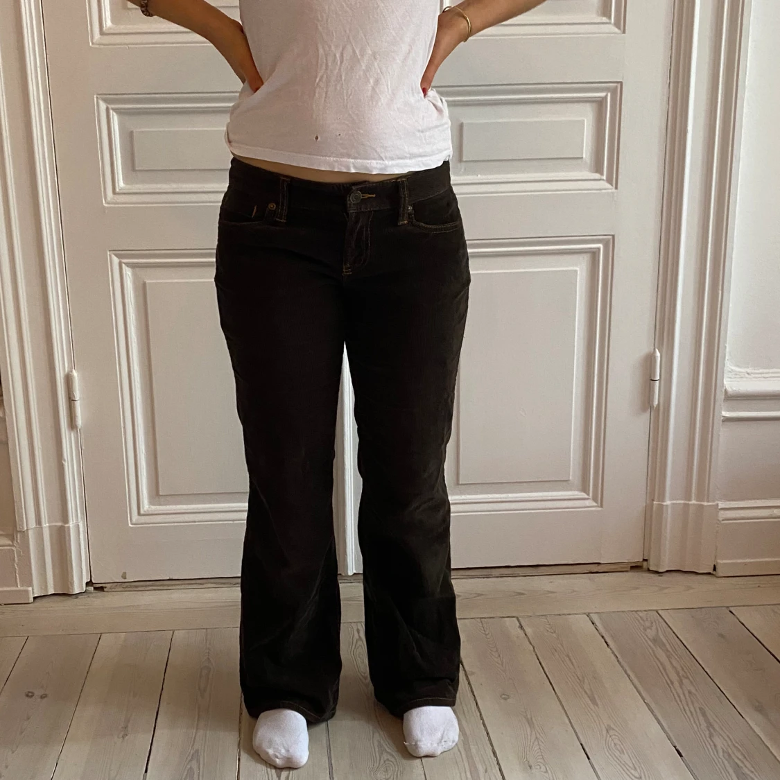 Snygga low waisted bootcut Manchester jeans