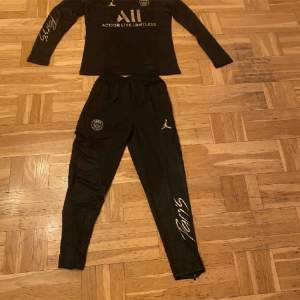 Säljer två tracksuits, inter milan och psg