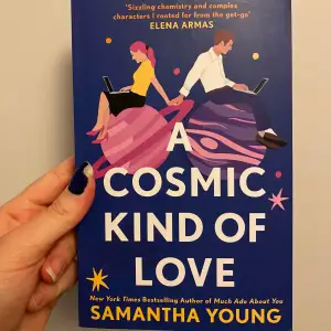 Bok: A cosmic kind of love Samantha Young, bra! 