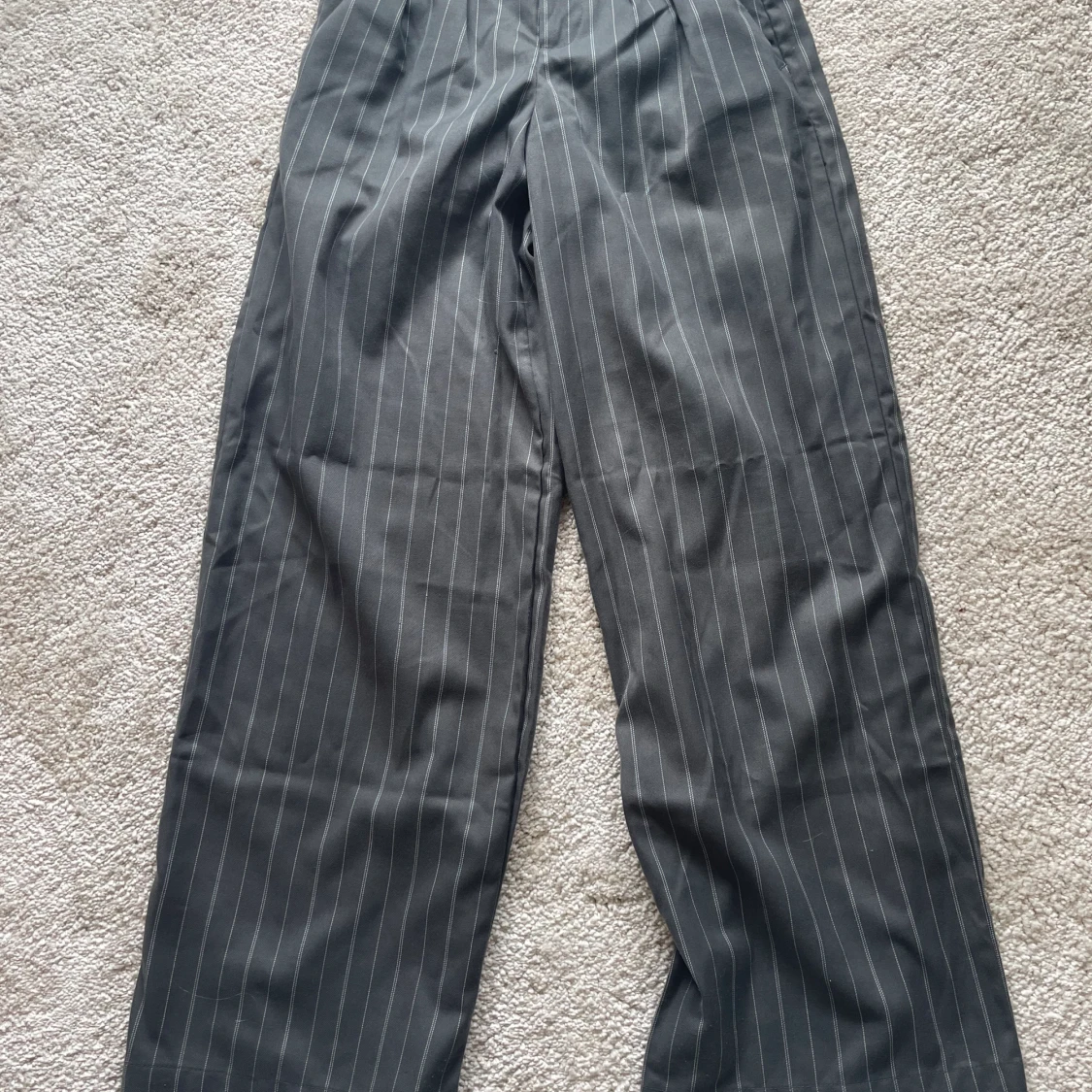 Lowwaist randiga kostymbyxor  - 91