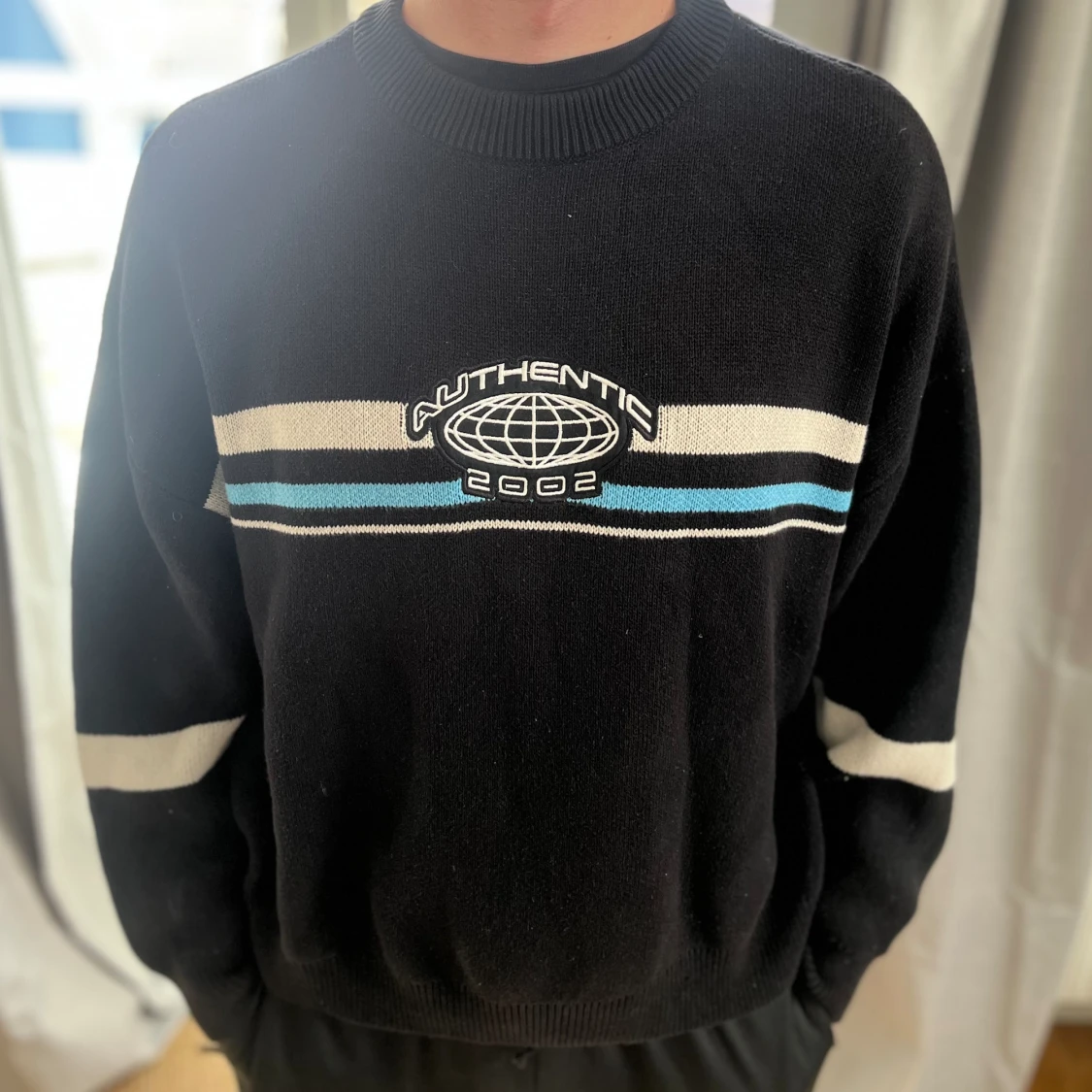 weekday sweatshirt  - 90