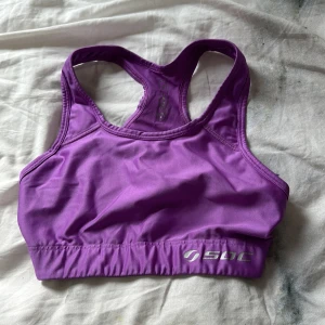 Soc sport-bh  - Sport-bh från soc! Andvänt några gånger ❤️