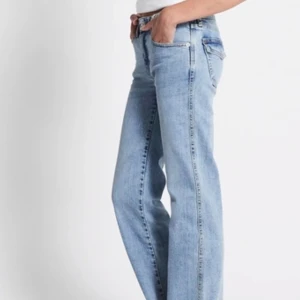 Jeans  - Nya och oanvända 