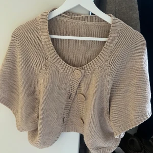 Bolero - Fin stickad bolero💗